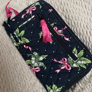 🍒 GUC - Vera Bradley Wallet